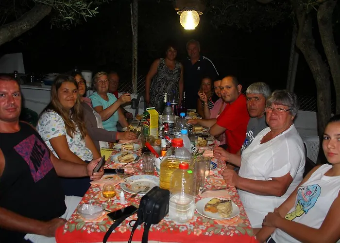 Dimos Hébergement de vacances PalaiónTsiflíkion