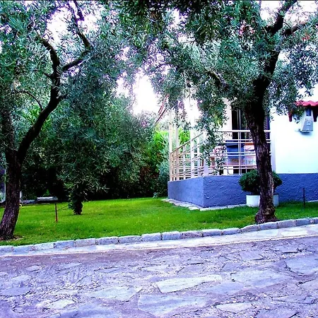 Holiday home Dimos *