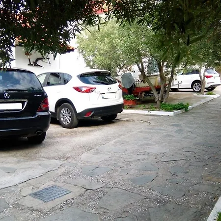 Holiday home Dimos Palaiontsiflikion
